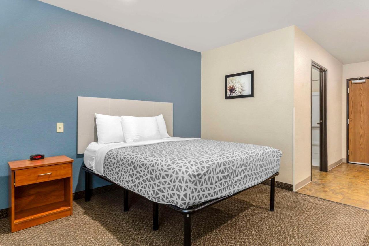 Woodspring Suites Raleigh Garner Edmondson Exteriör bild